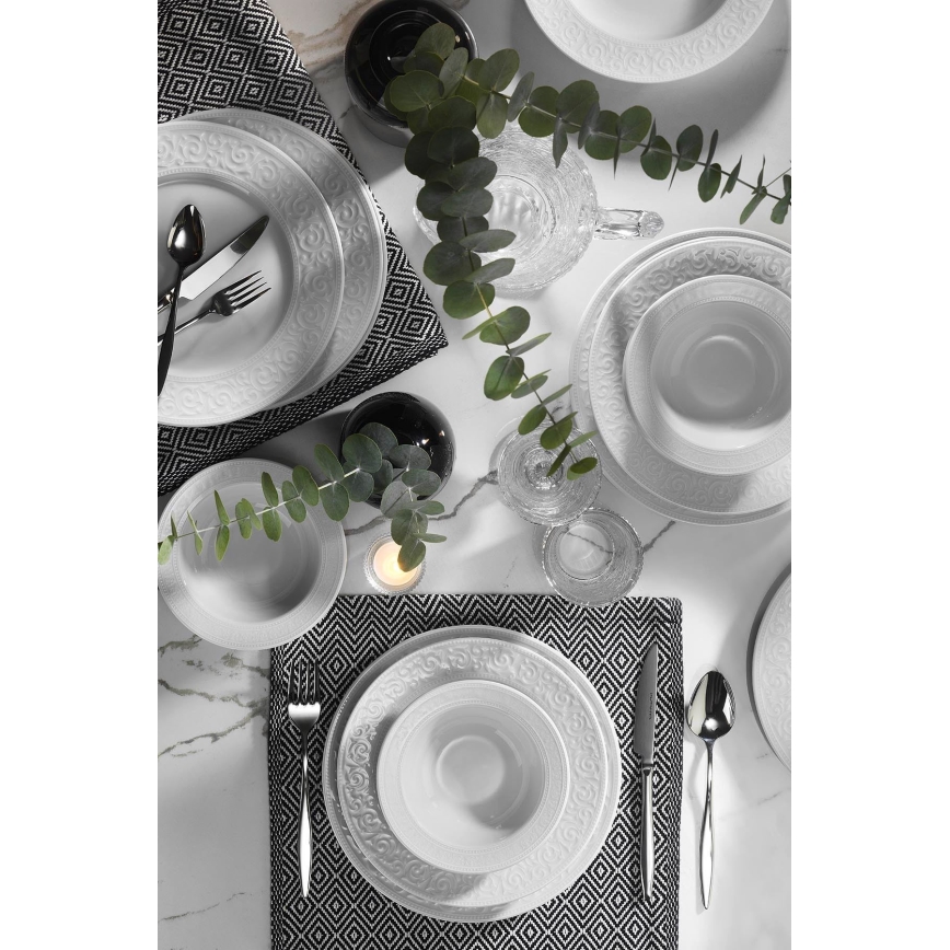 18 dalių balto porceliano indų rinkinys