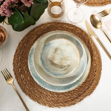 18 dalių įvairiaspalvis porcelianinis indų rinkinys