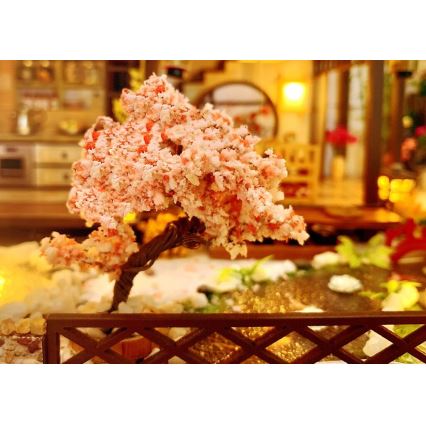 2Kids Toys - Miniatiūrinis namelis Prabangus sakurų vila 2xAAA