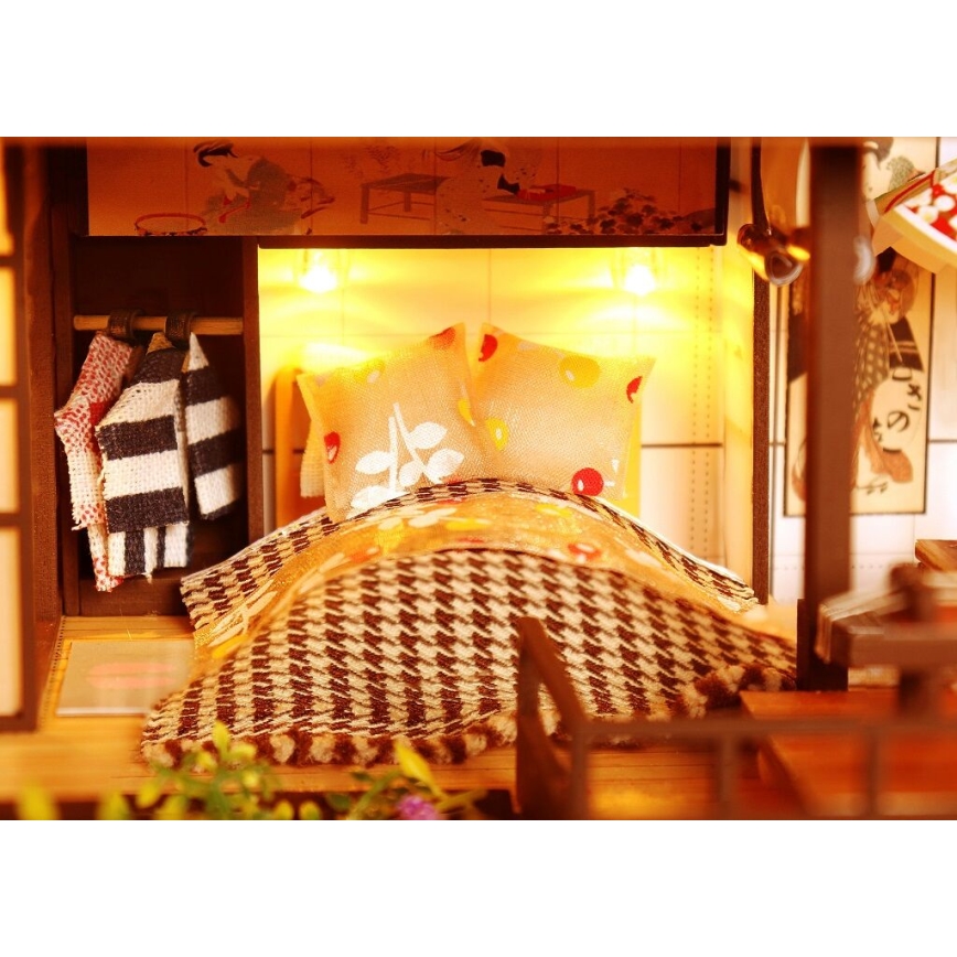 2Kids Toys - Miniatiūrinis namelis Prabangus sakurų vila 2xAAA