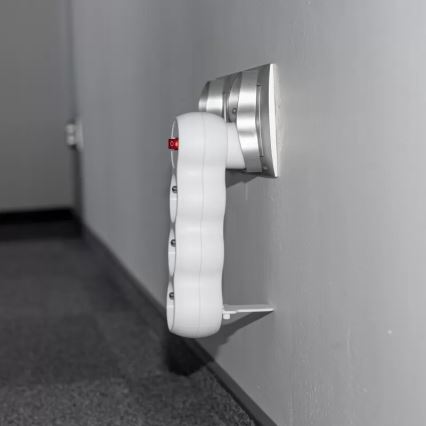 3 lizdų prailgintojas su jungikliu