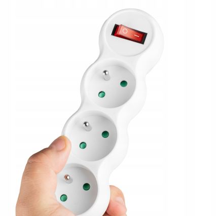 3 lizdų prailgintojas su jungikliu