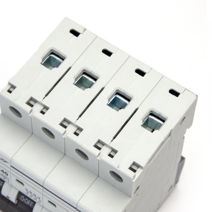 Aigostar - Keturių fazių automatinis išjungiklis 4P-25A-C 400V