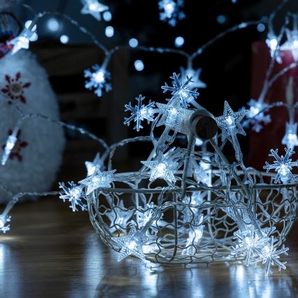 Aigostar - Lauko LED girlianda 25xLED/8 funkcijų 3xAA 2,5 m IP44 šaltai balta