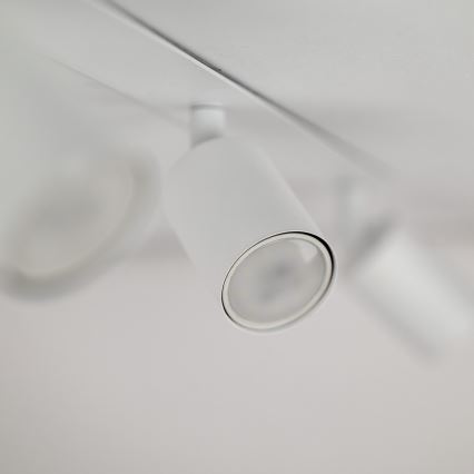 Akcentinis įleidžiamas šviestuvas NEX 3xGU10/10W/230V balta
