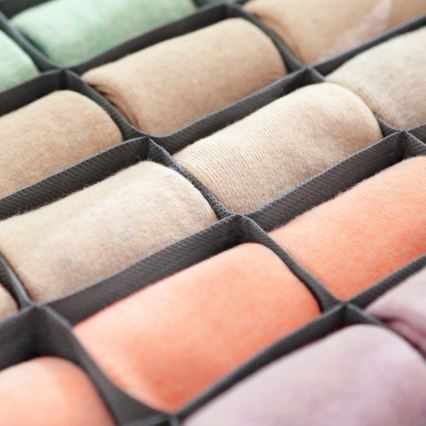 Apatiniam trikotažui skirtas stalčiaus organizatorius GRANT, pilkas