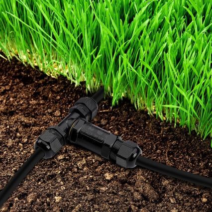 Atsparus vandeniui jungiamasis lizdas IP68 juodas