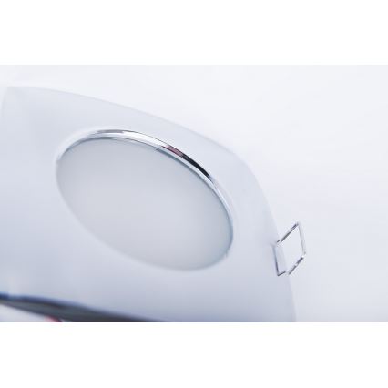 Azzardo AZ0811 - Įleidžiamas vonios šviestuvas EZIO 1xGU10/50W/230V IP54
