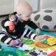 Baby Einstein - Vaikiška antklodė, skirta žaisti CATERPILLAR&FRIENDS