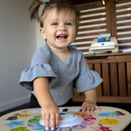 Baby Einstein - Vaikiškas aktyvus muzikinis stalas MAGIC TOUCH HAPE