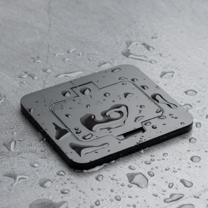 Brilagi - lauko įleidžiamas grindinis lizdas IP55, juodas, stačiakampis