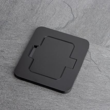 Brilagi - lauko įleidžiamas grindinis lizdas IP55, juodas, stačiakampis