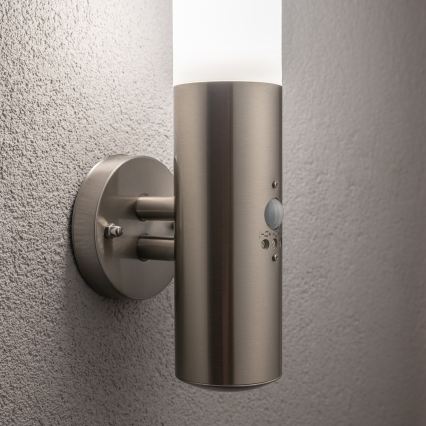 BRILAGI - Lauko sieninė lempa su judesio jutikliu ELIA 1xE27/20W/230V IP44 matinis chromas