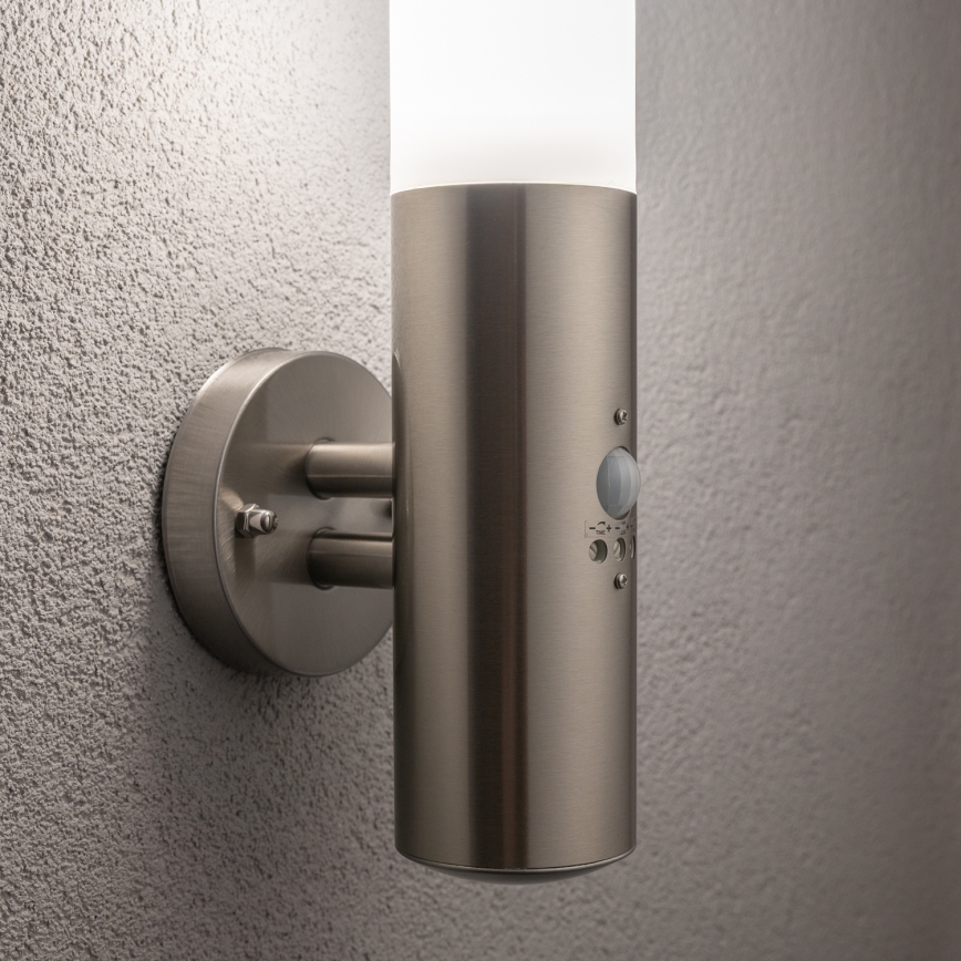 BRILAGI - Lauko sieninė lempa su judesio jutikliu ELIA 1xE27/20W/230V IP44 matinis chromas