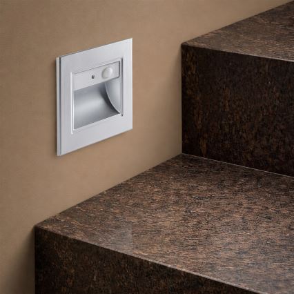Brilagi - LED laiptų šviestuvas su jutikliu STEP LIGHT LED/1,5W/230V IP44 sidabro spalvos