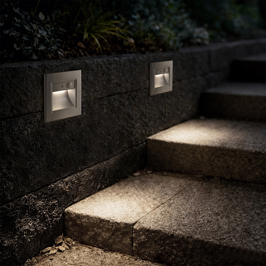 Brilagi - LED laiptų šviestuvas su jutikliu STEP LIGHT LED/1,5W/230V IP44 sidabro spalvos