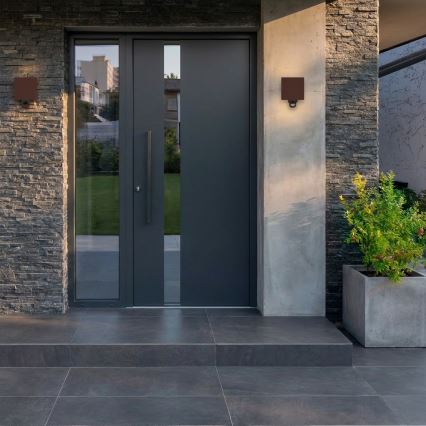 Brilagi - LED lauko sieninis šviestuvas su jutikliu CUBE LED/6W/230V rudas IP65