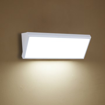 Brilagi - LED lauko sieninis šviestuvas su jutikliu TRIANGLE LED/42W/230V baltas IP65