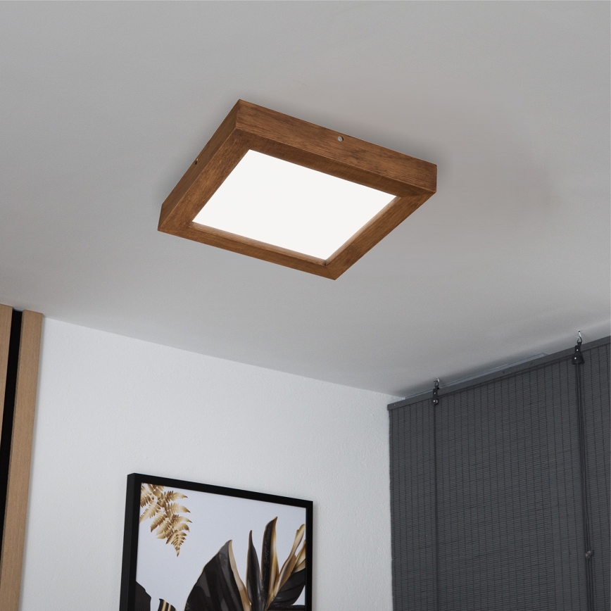 Brilagi - LED pritemdomas lubinis vonios šviestuvas WOODY FRAME LED/24W/230V ąžuolas vyšnia 30x30 cm 3000-6000K IP44 + nuotolinio valdymo pultas