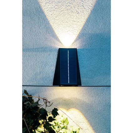 Brilagi - LED sieninis šviestuvas, įkraunamas saulės energija PYRAMID LED/2W/3,2V 1300 mAh IP54