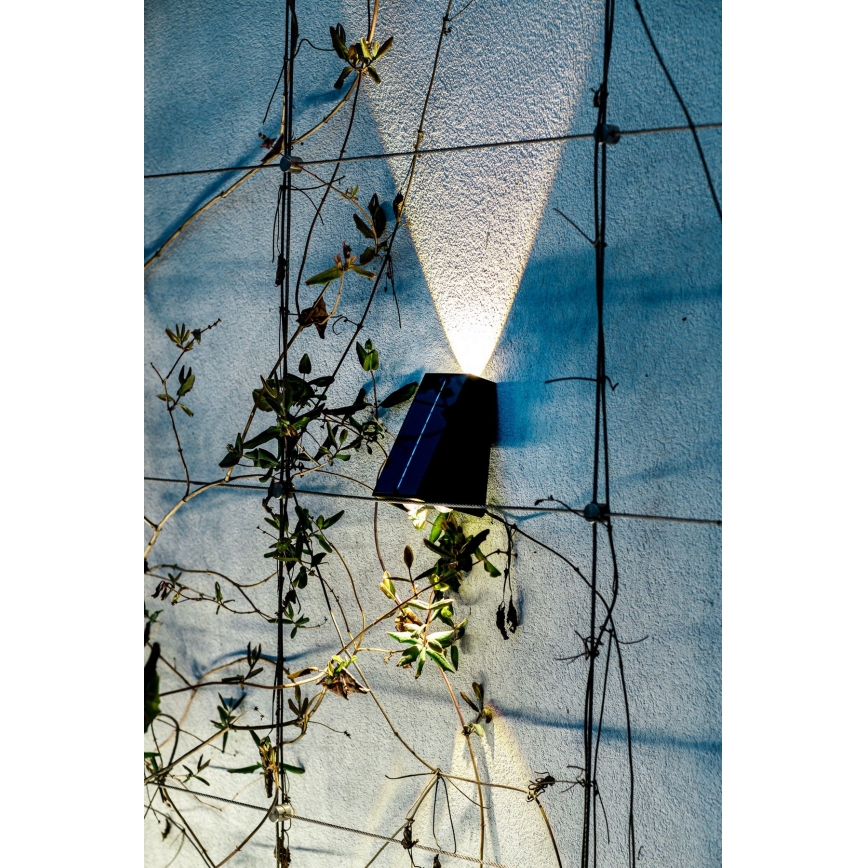 Brilagi - LED sieninis šviestuvas, įkraunamas saulės energija PYRAMID LED/2W/3,2V 1300 mAh IP54