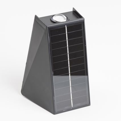 Brilagi - LED sieninis šviestuvas, įkraunamas saulės energija PYRAMID LED/2W/3,2V 1300 mAh IP54