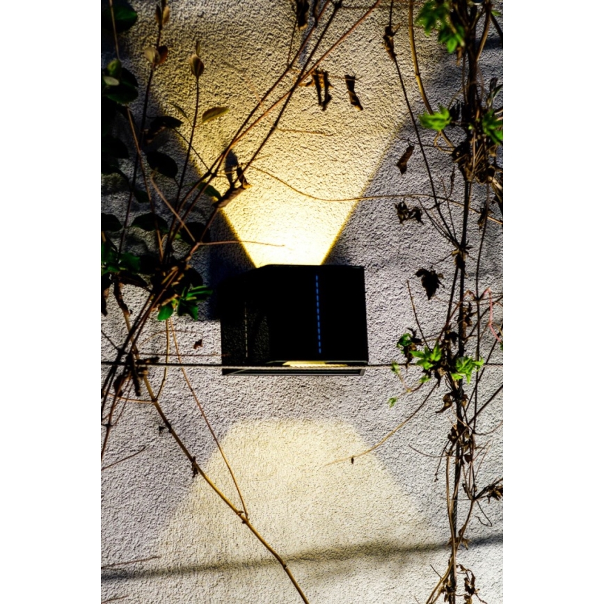 Brilagi - LED sieninis šviestuvas su jutikliu, įkraunamas saulės energija SOLAR CUBE LED/2W/3,2V 1300 mAh IP54