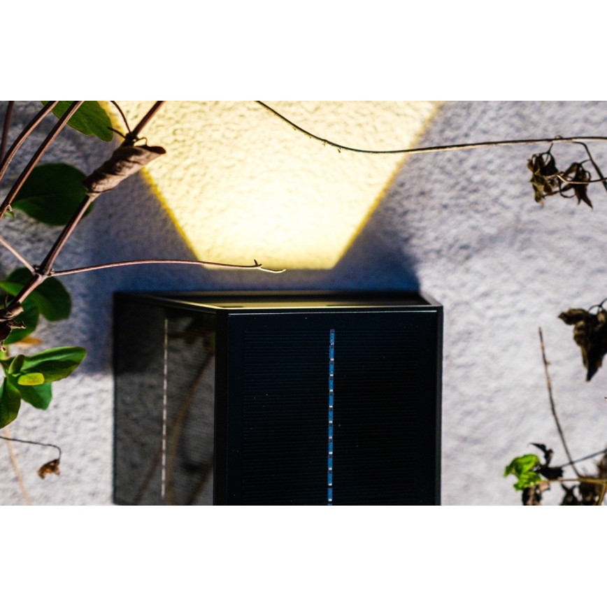 Brilagi - LED sieninis šviestuvas su jutikliu, įkraunamas saulės energija SOLAR CUBE LED/2W/3,2V 1300 mAh IP54