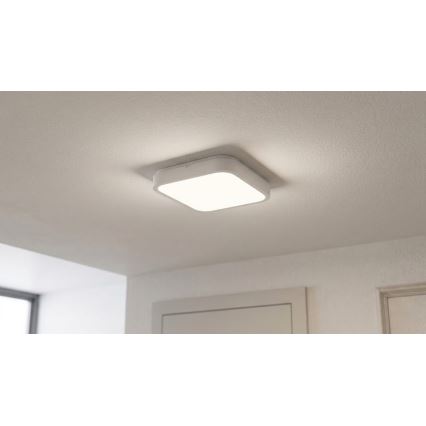 BRILAGI - LED vonios lubinis šviestuvas su jutikliu ZENNA LED/18W/230V 28,5x28,5 cm IP44 baltas + nuotolinio valdymo pultas