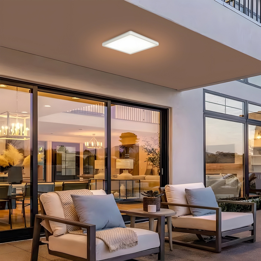 Brilagi - LED lubinis vonios šviestuvas ULTRA SLIM LED/18W/230V 30x30 cm balta IP54