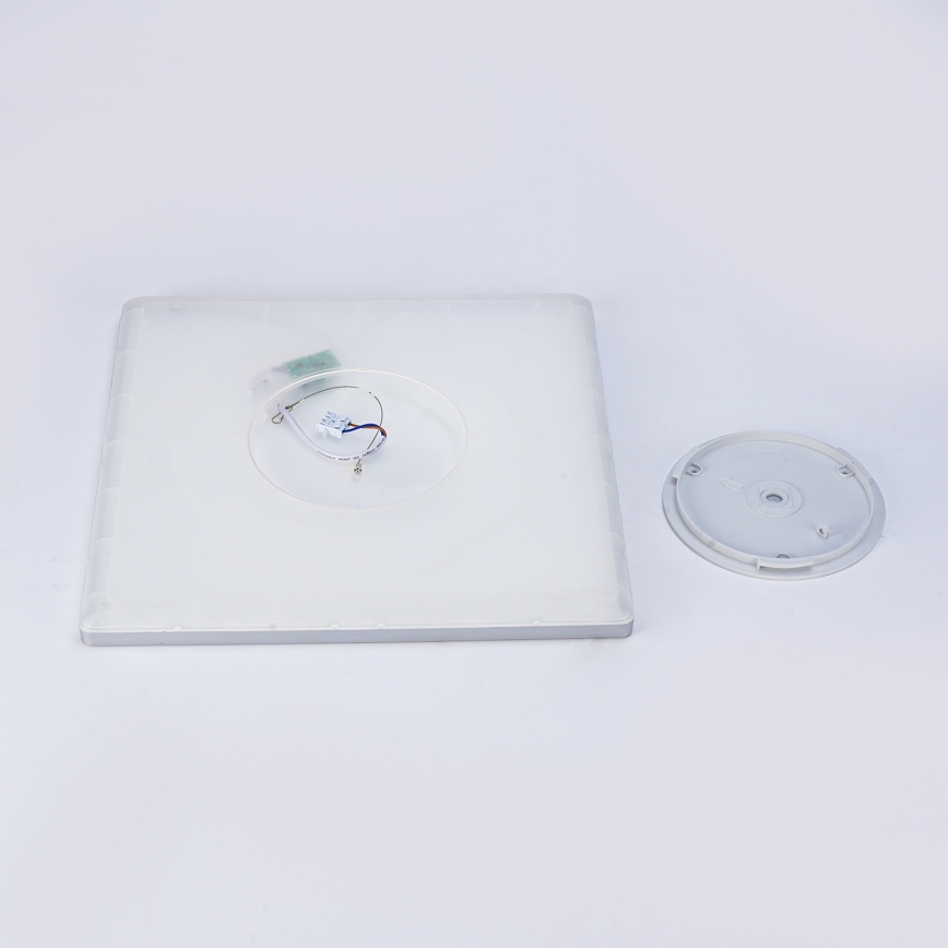 Brilagi - LED vonios kambario lubinis šviestuvas ULTRA SLIM LED/24W/230V 42x42 cm sidabro spalvos IP54