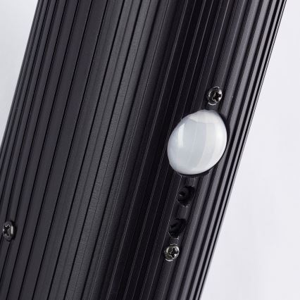 Brilliant - Lauko sieninis šviestuvas su jutikliu KALEO 1xE27/10W/230V IP44 juoda