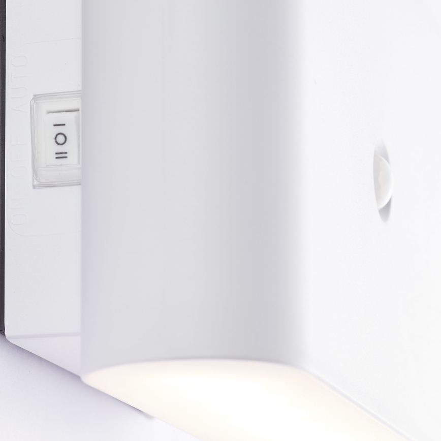 Brilliant - LED Lauko įkraunamas Sieninis šviestuvas su jutikliu XINO LED/3W/5V IP44 balta
