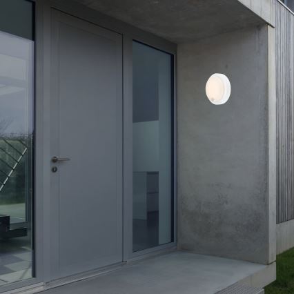 Brilo - įkraunamas lauko LED sieninis šviestuvas su jutikliu LED/4W/5V 4400 mAh IP44 baltas