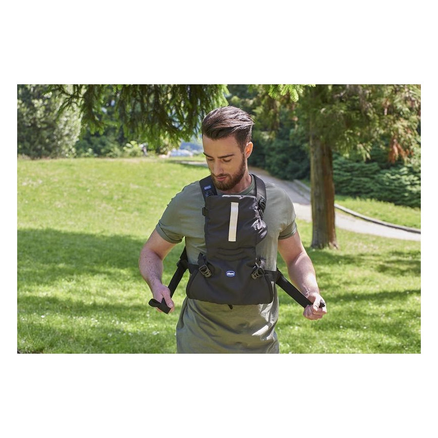 Chicco - Nešioklė kūdikiui EASY FIT juoda