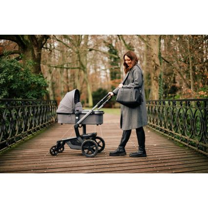 Childhome - Persirengimo krepšys MOMMY CLUB juoda