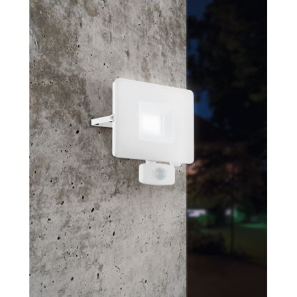 Eglo - LED prožektorius su jutikliu LED/30W/230V IP44