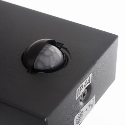 Eglo - Sieninis lauko šviestuvas su jutikliu 1xE27/10W/230V IP44