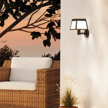 Eglo - LED sieninis šviestuvas su jutikliu, įkraunamas saulės energija LED/7,5W/3,7V IP44