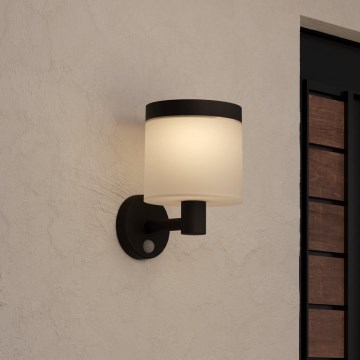 Eglo - LED sieninis šviestuvas su jutikliu, įkraunamas saulės energija LED/7,5W/3,7V IP44