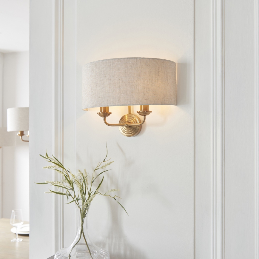 Endon 110726 - Sieninis šviestuvas HIGHCLERE 2xE14/40W/230V smėlio spalva/žalvaris