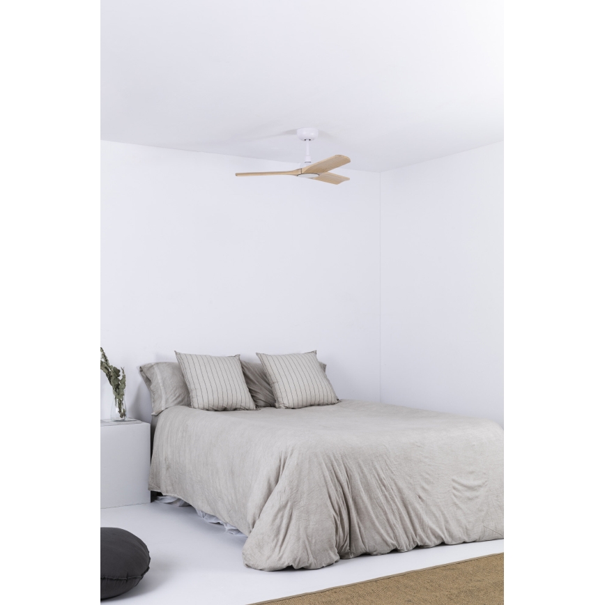 FARO 33805WT - Lubinis ventiliatorius HEYWOOD S medis/balta diametras 90 cm Wi-Fi Tuya + nuotolinio valdymo pultas