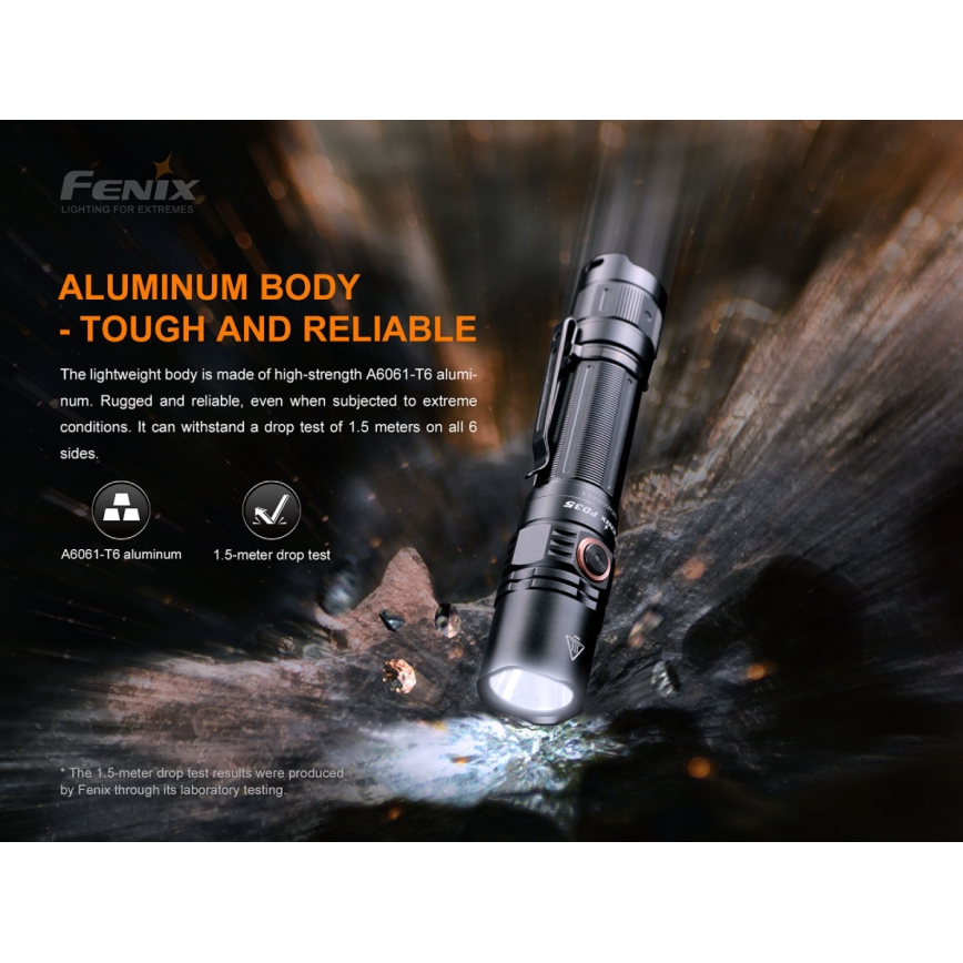 Fenix PD35V30 - LED pakraunamas žibintuvėlis LED/USB/2xCR123A IP68 1700 blizgus 230 h 2600 mAh