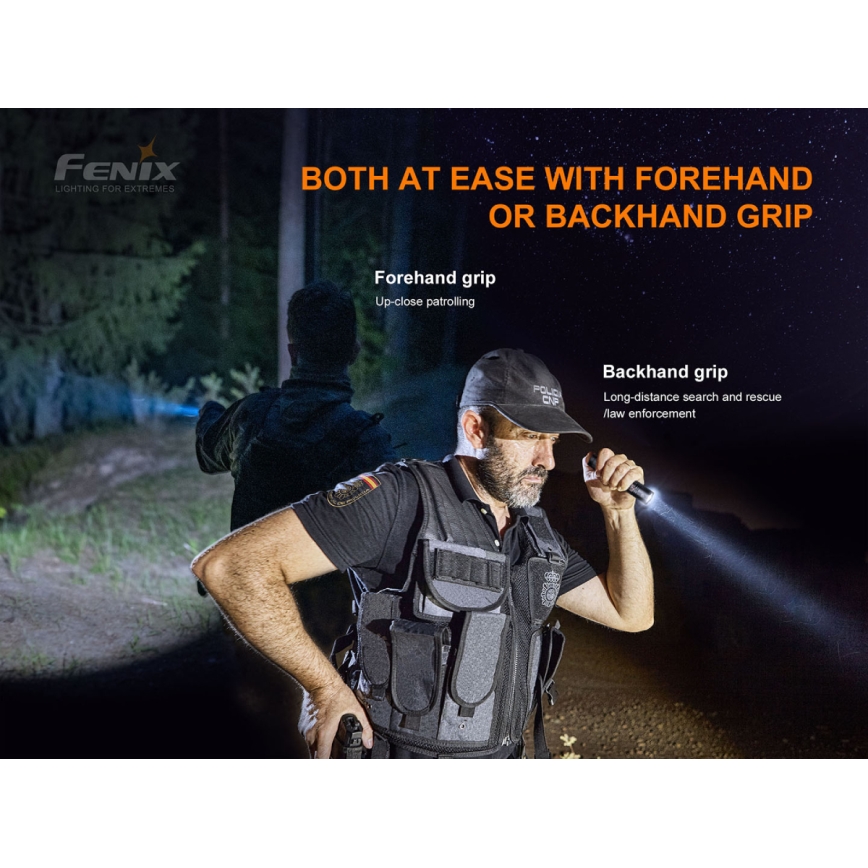 Fenix PD35V30 - LED pakraunamas žibintuvėlis LED/USB/2xCR123A IP68 1700 blizgus 230 h 2600 mAh