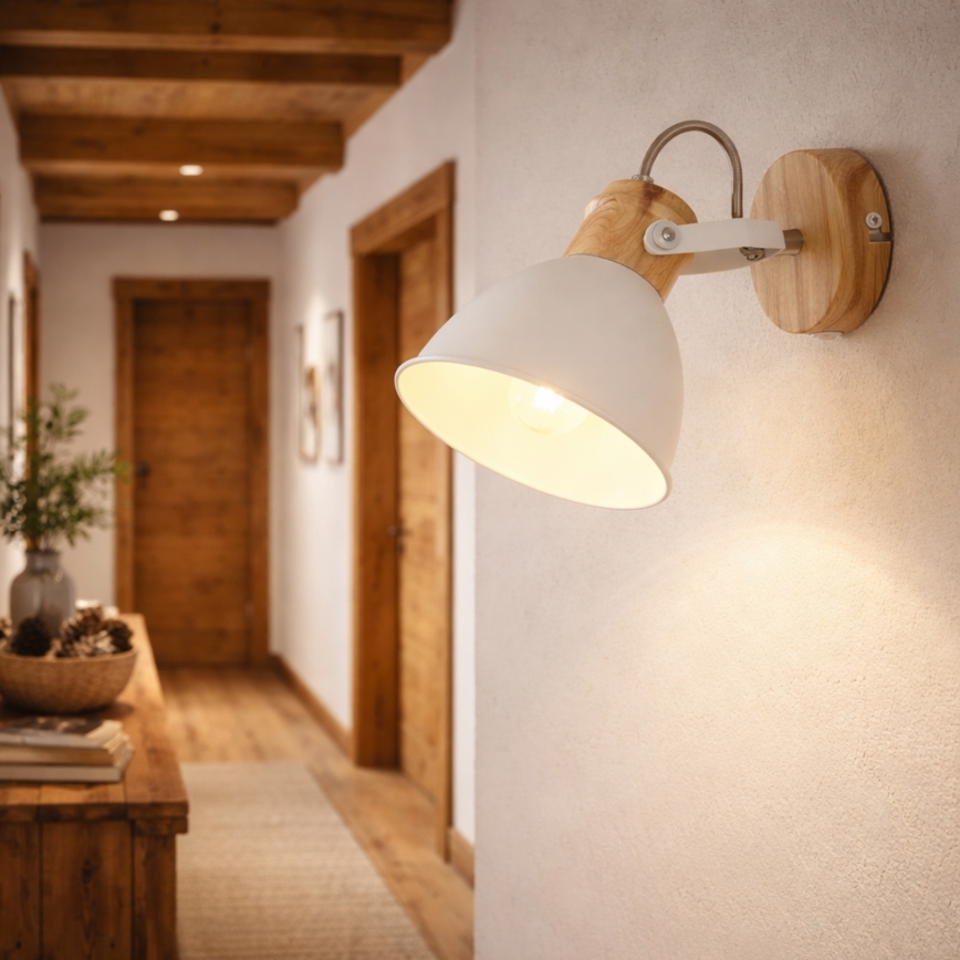 Globo - Sieninis kryptinis šviestuvas 1xE27/40W/230V