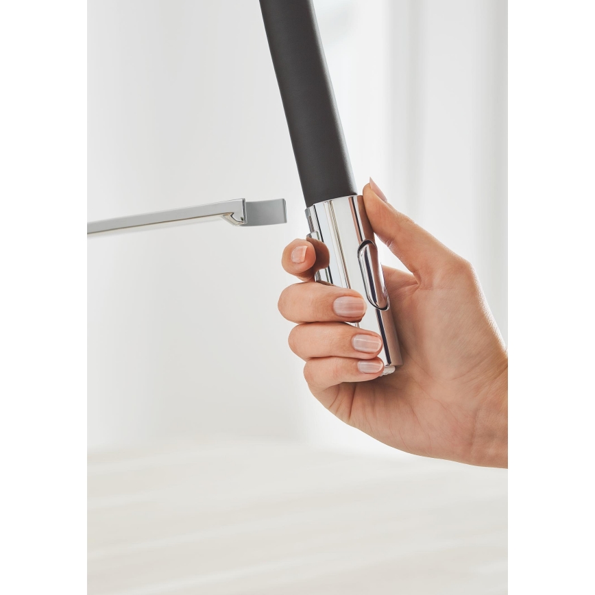 GROHE 31491000 - kriauklės maišytuvas CONCETTO su profesionalia ištraukiama dušo galvute, blizgus chromas