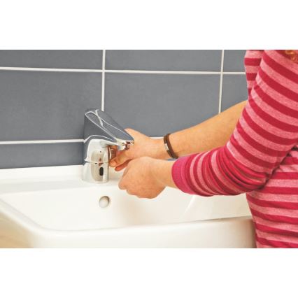 GROHE 36207001 - Elektroninis praustuvo maišytuvas EUROPLUS E DN 15 blizgus chromas
