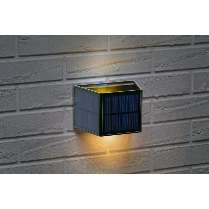 Grundig - LED saulės lauko sieninis šviestuvas LED/3,7V 1800 mAh IP44