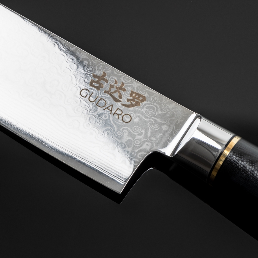 Gudaro - Santoku damasko plieno virtuvinis peilis AKIRO 7, 67 sluoksnių plieno, ašmenų ilgis 17,5 cm, juodas