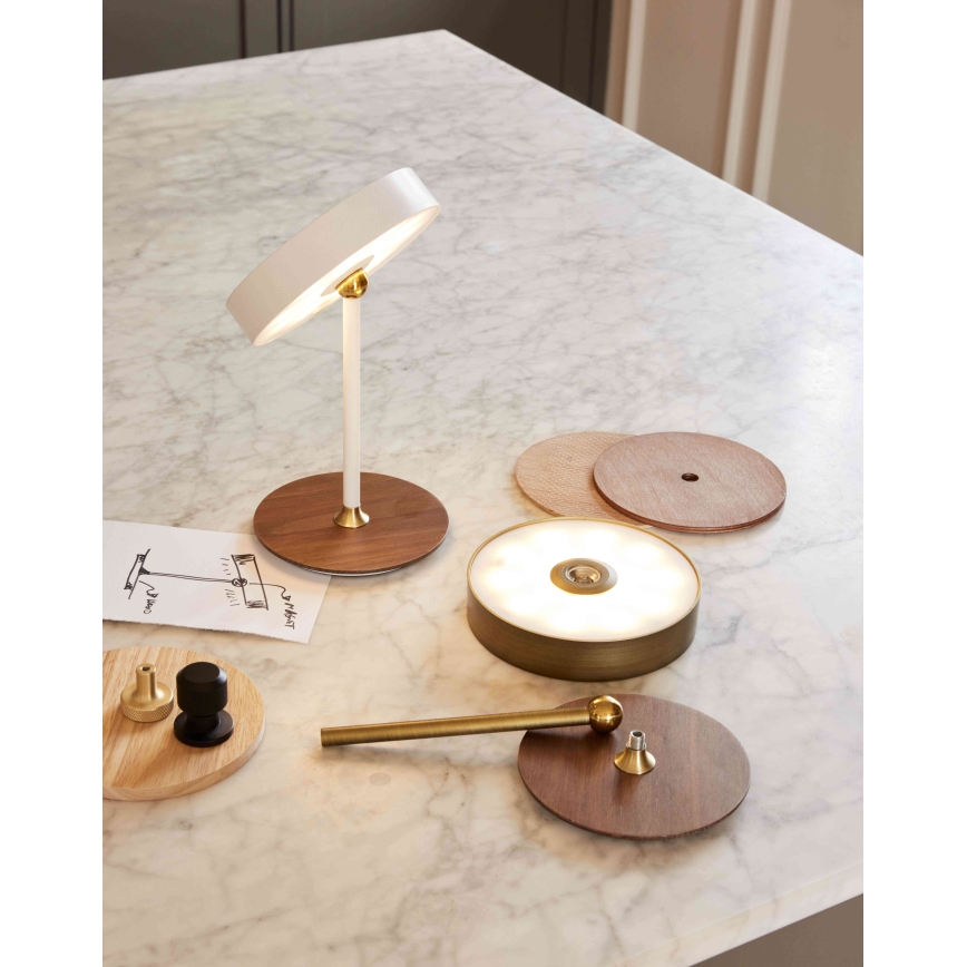 Halo Design 745784 - LED su reguliuojamu ryškumu įkraunama stalinė lempa ON THE MOVE LED/2,5W/4000 mAh žalvaris/mediena